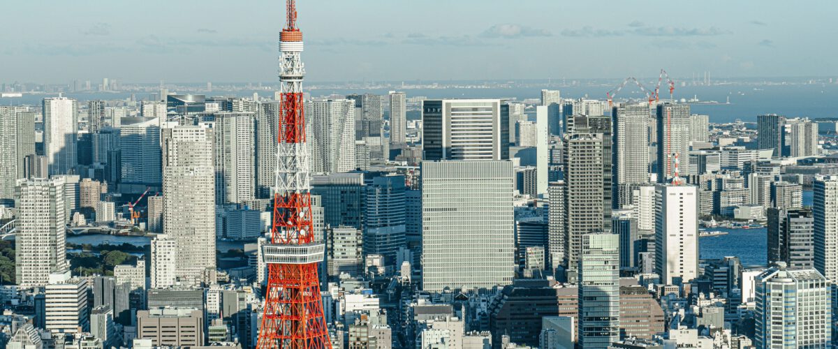 Tokyo skyline by Juma Jio.